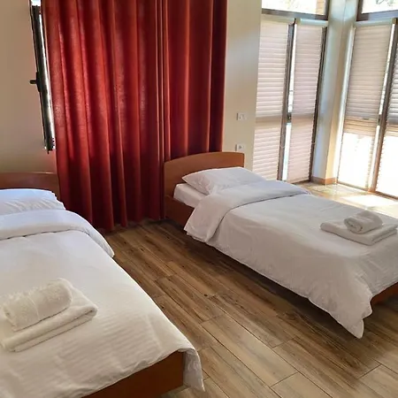 Hotel Eljo's 2*